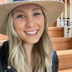 Meet your Posher, Emma